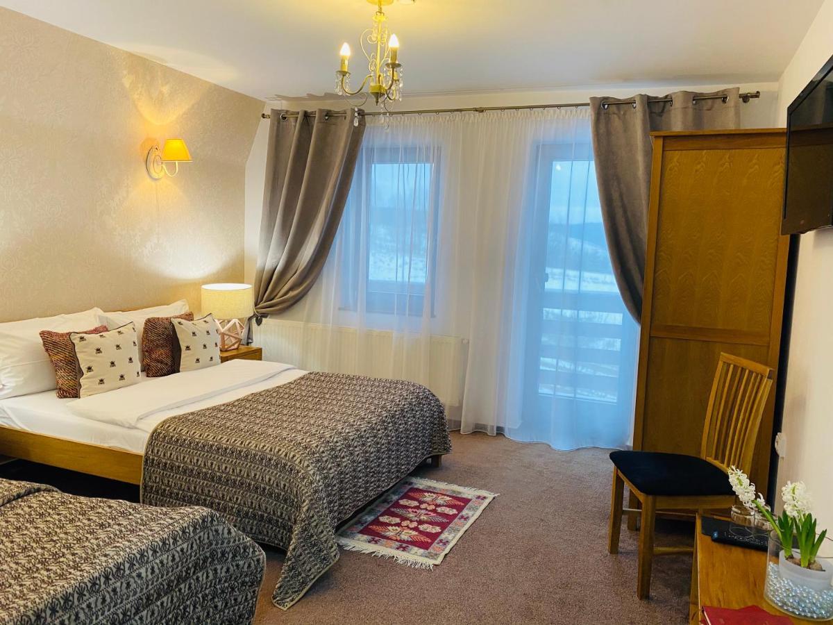 Hotel Pensiunea Doina Bucovinei Mînăstirea Humorului Exteriér fotografie
