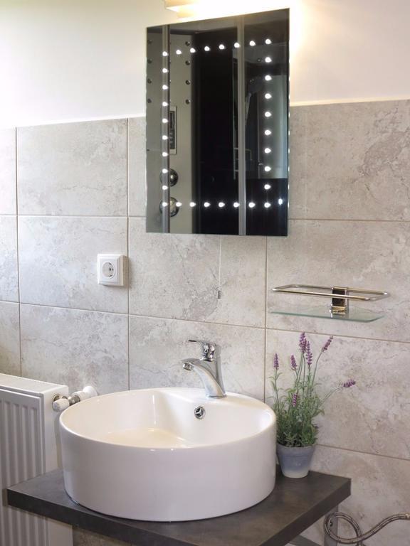 Hotel Pensiunea Doina Bucovinei Mînăstirea Humorului Exteriér fotografie